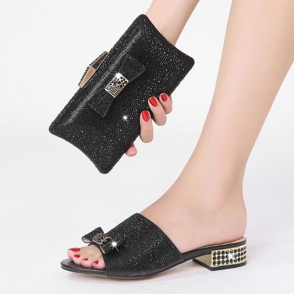 slippers banquet crystal shoes 43 large fashion summer 2021 red blue purple gold green black silver shoe bag set
slippers banquet crystal shoes 43 large fashion summer 2021 red blue purple gold green black silver shoe bag set