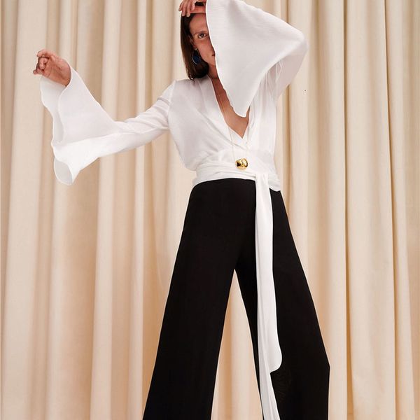 rompers summer neckline in v bowknot thin temperament leg pants from quality female piece, Black;white
rompers summer neckline in v bowknot thin temperament leg pants from quality female piece, Black;white