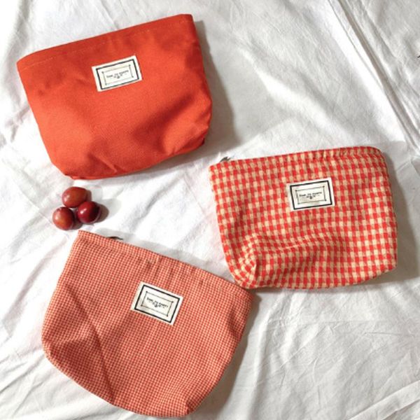 storage bags fashion lady cosmetic bag clutch plaid cloth mobile phone sundries skin care product
storage bags fashion lady cosmetic bag clutch plaid cloth mobile phone sundries skin care product