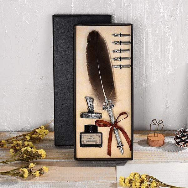 fountain pens vintage feather pen classic calligraphy quill dip ink for writing metal set student gift box
fountain pens vintage feather pen classic calligraphy quill dip ink for writing metal set student gift box