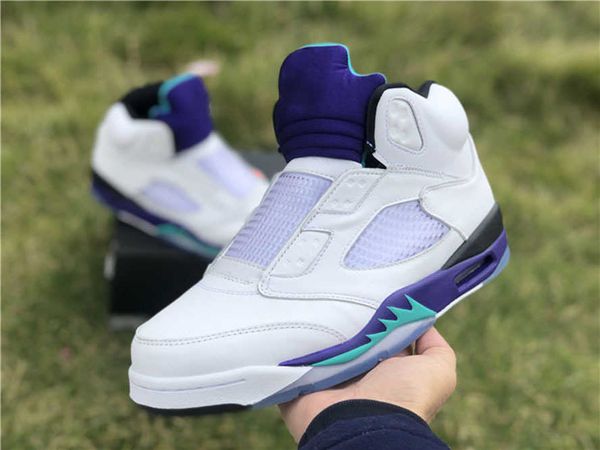 genuine jumpman 5 5s men's basketball shoes white purple grape color matching sports shoelace shoe box full size shipping 40.5--47.5
genuine jumpman 5 5s men's basketball shoes white purple grape color matching sports shoelace shoe box full size shipping 40.5--47.5
