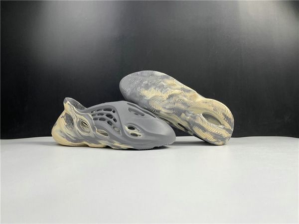 special edition foam runner mxt moon gray basketball designer shoes lightweight man fashoin sandals good quality come with box, White;red
special edition foam runner mxt moon gray basketball designer shoes lightweight man fashoin sandals good quality come with box, White;red