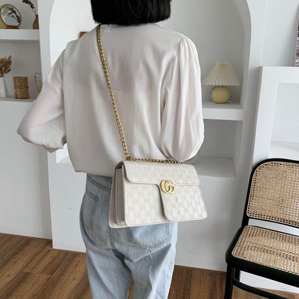 design purse summer new fashion color contrast bag versatile shoulder simple chain small square bag messenger women's
design purse summer new fashion color contrast bag versatile shoulder simple chain small square bag messenger women's
