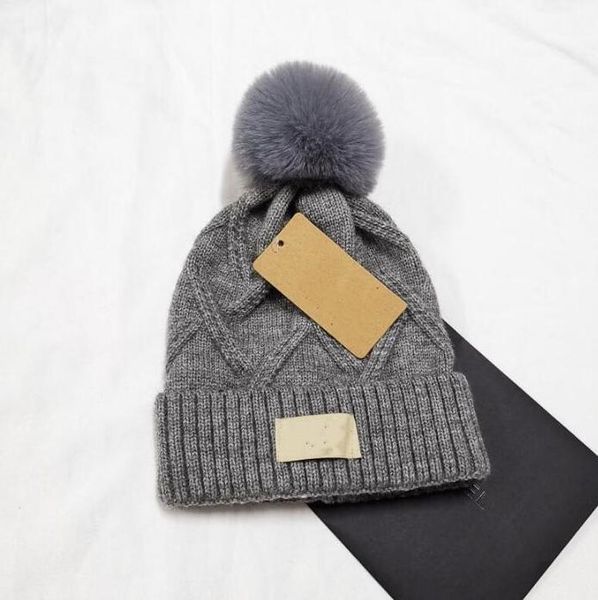 wholesale winter caps hats women and men beanies with real raccoon fur pompoms warm girl cap snapback pompon beanie 6826, Blue;gray
wholesale winter caps hats women and men beanies with real raccoon fur pompoms warm girl cap snapback pompon beanie 6826, Blue;gray