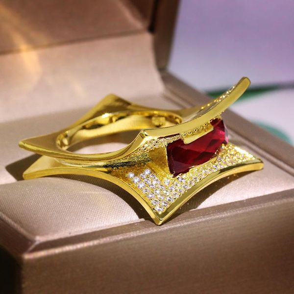 wedding rings stylish design geometric statement bridal ring for women red square cut zircon yellow gold color anniversary, Slivery;golden
wedding rings stylish design geometric statement bridal ring for women red square cut zircon yellow gold color anniversary, Slivery;golden