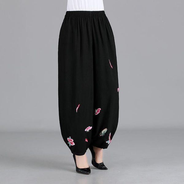 women's pants & capris women 2021 spring fashion cotton linen loose female elastic waist bloomers ladies floral embroidery thick trouse, Black;white
women's pants & capris women 2021 spring fashion cotton linen loose female elastic waist bloomers ladies floral embroidery thick trouse, Black;white