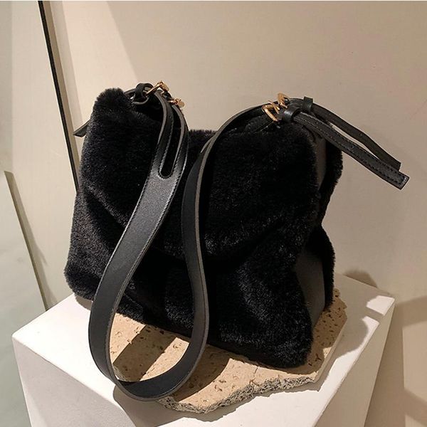 evening bags tote women's bag soft large capacity shopper autumn winter fashion designer handbags female shouler for women crossbody
evening bags tote women's bag soft large capacity shopper autumn winter fashion designer handbags female shouler for women crossbody
