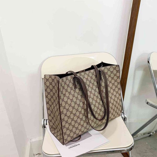 factory outlet design women's fashion trend portable bag elegant youth large capacity one shoulder tote bag
factory outlet design women's fashion trend portable bag elegant youth large capacity one shoulder tote bag