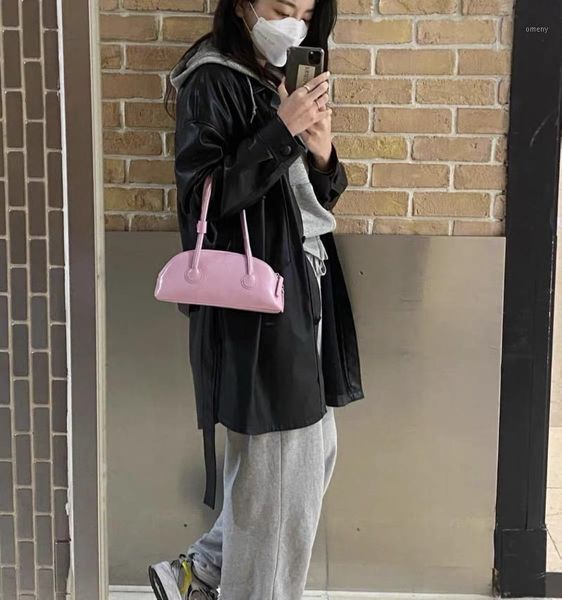 evening bags 2021 spring and summer candy color series retro oil wax leather baguette casual all-match long handle one-shoulder armpit bag1
evening bags 2021 spring and summer candy color series retro oil wax leather baguette casual all-match long handle one-shoulder armpit bag1