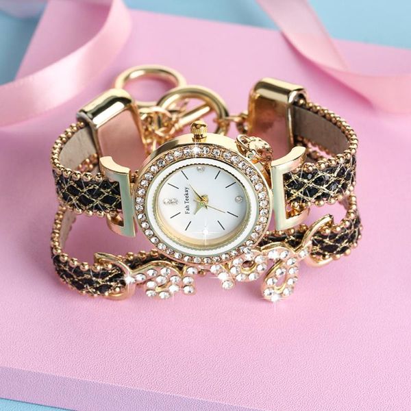 wristwatches luxury women quartz watches with bracelet fashion watch crystal diamond wrist gift, Slivery;brown
wristwatches luxury women quartz watches with bracelet fashion watch crystal diamond wrist gift, Slivery;brown