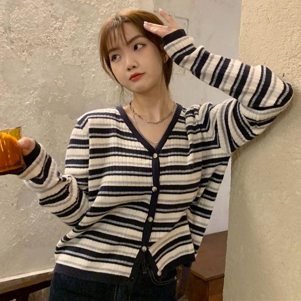 women's knits & tees large striped sweater spring and autumn loose v-neck long sleeve coat 2021 short top, White
women's knits & tees large striped sweater spring and autumn loose v-neck long sleeve coat 2021 short top, White