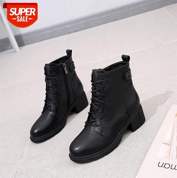 the first layer of cowhide plus velvet warm women's martin boots, day round toe thick heel boots #nd83
the first layer of cowhide plus velvet warm women's martin boots, day round toe thick heel boots #nd83