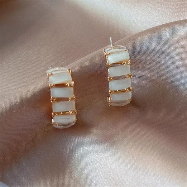 fashion c shape earrings femininity contracted resin stud jewelry accessories, Golden;silver
fashion c shape earrings femininity contracted resin stud jewelry accessories, Golden;silver