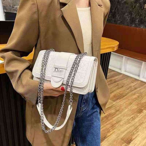 2022 latest luggage factory wholesale women's simple atmosphere urban fresh and sweet one shoulder messenger small square chain bags
2022 latest luggage factory wholesale women's simple atmosphere urban fresh and sweet one shoulder messenger small square chain bags