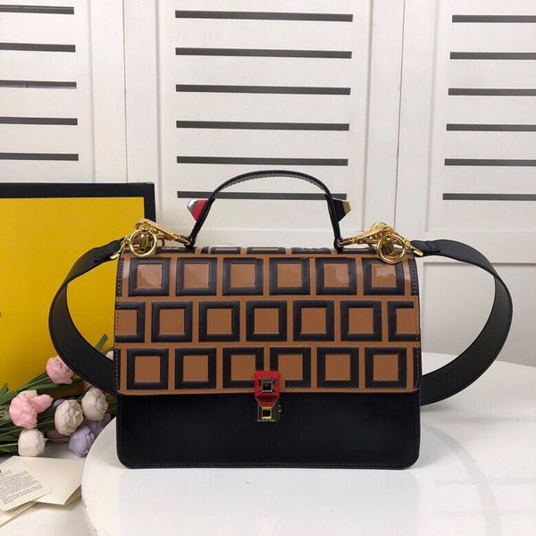 stylish high-quality totes leather ladies handbag zipper opening shoulder size 25-19-11m
stylish high-quality totes leather ladies handbag zipper opening shoulder size 25-19-11m
