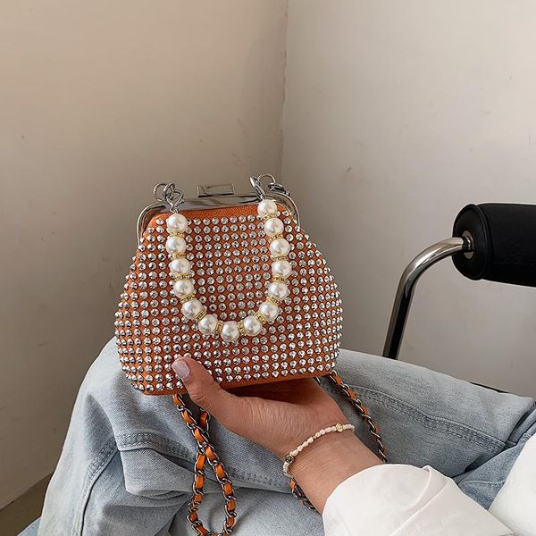shoulder bags diamond shell bag pearl tote evening high-quality pu leather women's designer handbag chain messenger
shoulder bags diamond shell bag pearl tote evening high-quality pu leather women's designer handbag chain messenger