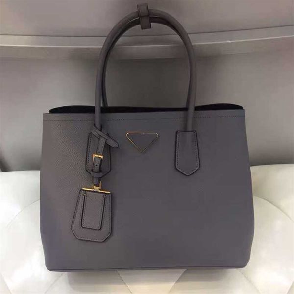 hanghhangbag luxury designer fashion hand handbag handbags backpack wallet purse shoulder crossbody tote bags mini bag yiyi's family la
hanghhangbag luxury designer fashion hand handbag handbags backpack wallet purse shoulder crossbody tote bags mini bag yiyi's family la