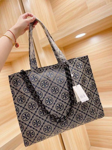 tb women bag 2021 fashion trend classic color shopping bag tote 47*37 luxury r team fashion lady handbag hileng
tb women bag 2021 fashion trend classic color shopping bag tote 47*37 luxury r team fashion lady handbag hileng