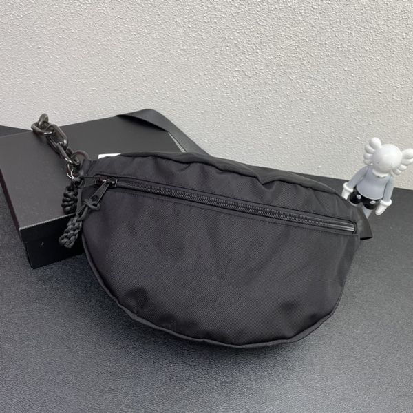 2022 new design fashion women's waist bag shopping bag men's shoulder bag zipper opening and closing design multifunctional single
2022 new design fashion women's waist bag shopping bag men's shoulder bag zipper opening and closing design multifunctional single