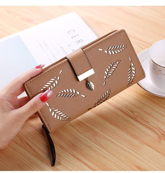 wallets female long wallet gold hollow leaves pouch handbag for women coin purse card holders clutch pu leather, Red;black
wallets female long wallet gold hollow leaves pouch handbag for women coin purse card holders clutch pu leather, Red;black