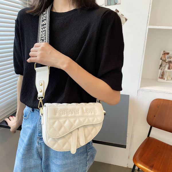 outlet online 70% off sale bag women's bag 2021 new net red fashion lingge chain messenger korean one shoulder saddle
outlet online 70% off sale bag women's bag 2021 new net red fashion lingge chain messenger korean one shoulder saddle