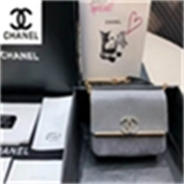 autumn and winter new retro caviar gray small organ bag women handbags iconic bags handles shoulder bags totes cross body
autumn and winter new retro caviar gray small organ bag women handbags iconic bags handles shoulder bags totes cross body