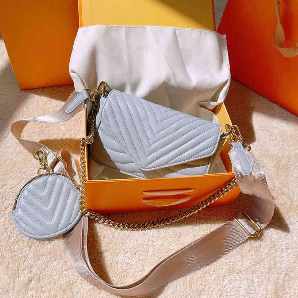 luxury bags three-in-one mahjong small-capacity coin purse braided shoulder strap
luxury bags three-in-one mahjong small-capacity coin purse braided shoulder strap