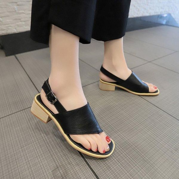 sandals 2021 square heel fashion belt buckle solid color flip flops thick women shoes, Black
sandals 2021 square heel fashion belt buckle solid color flip flops thick women shoes, Black