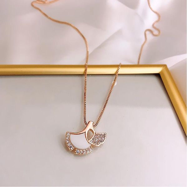 chokers wild & minimalist leaves necklace for women stainless steel rose gold leaf pendant short boho jewelry, Golden;silver
chokers wild & minimalist leaves necklace for women stainless steel rose gold leaf pendant short boho jewelry, Golden;silver