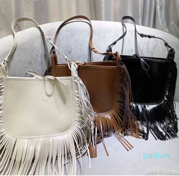 bucket bag trend frosted leather oil wax cowhide large capacity niche design fashion shoulder bag
bucket bag trend frosted leather oil wax cowhide large capacity niche design fashion shoulder bag