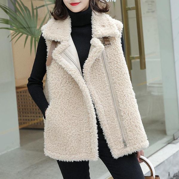 women's vests autumn and winter lamb wool vest female 2021 korean style loose student thickened fur plush, Black;white
women's vests autumn and winter lamb wool vest female 2021 korean style loose student thickened fur plush, Black;white