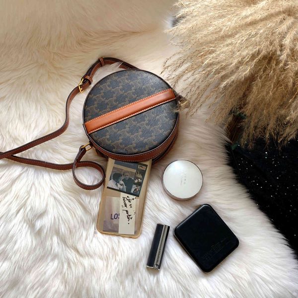luxury handbags original small round female 2021 new hand single shoulder messenger bag arc old flower bag fashion
luxury handbags original small round female 2021 new hand single shoulder messenger bag arc old flower bag fashion