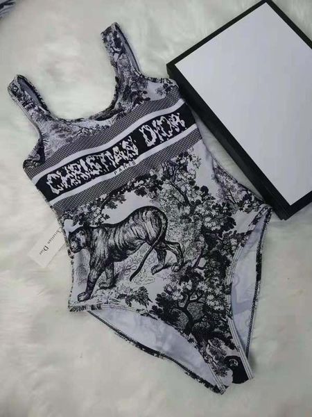 fashion d chain black women swimsuits bikini set multicolors summer time beach bathing suits wind swimwear 24, White;black
fashion d chain black women swimsuits bikini set multicolors summer time beach bathing suits wind swimwear 24, White;black