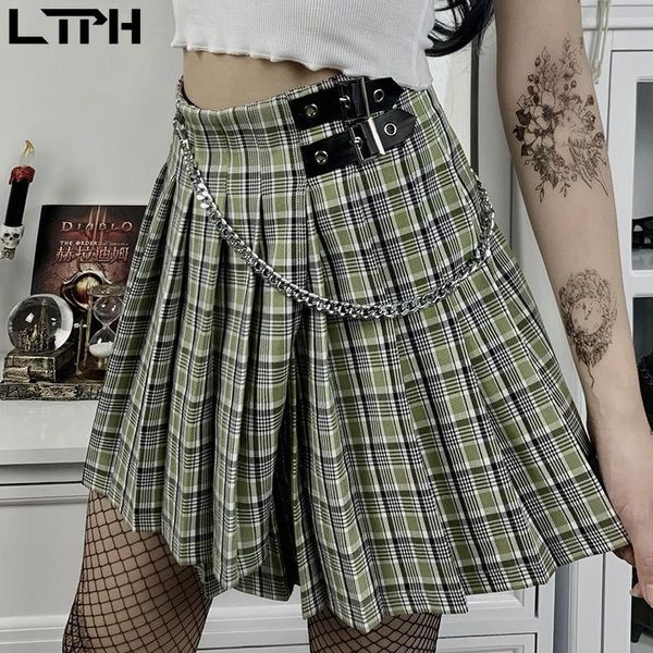 skirts special deal irregular high waist woman removable chain decoration jk style vintage plaid pleated skirt 2021 spring, Black
skirts special deal irregular high waist woman removable chain decoration jk style vintage plaid pleated skirt 2021 spring, Black
