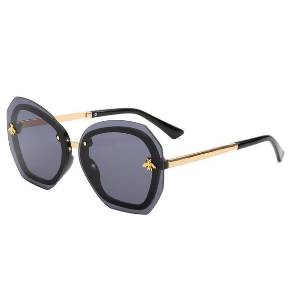 sunglasses brand designer women's fashion european and american driving color, White;black
sunglasses brand designer women's fashion european and american driving color, White;black
