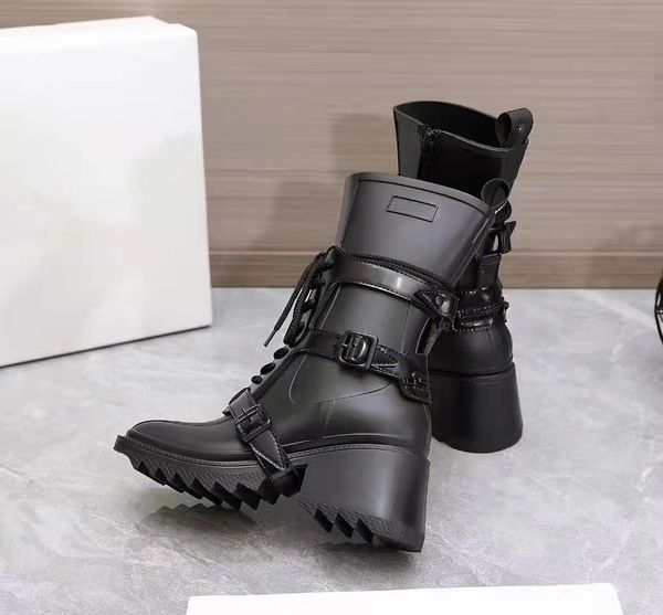 luxury designer womens half boots shoes winter chunky med heels plain square toes shoe rainboots zip women mid calf booty wear resistant thi, Black
luxury designer womens half boots shoes winter chunky med heels plain square toes shoe rainboots zip women mid calf booty wear resistant thi, Black