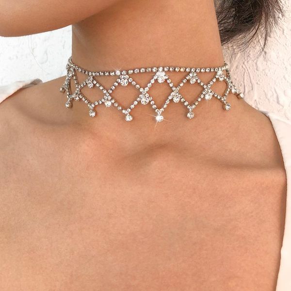 chokers lalynnly luxury temperament rhinestone hollow geometric necklace women's simple crystal female fashion jewelry accesories n9003, Golden;silver
chokers lalynnly luxury temperament rhinestone hollow geometric necklace women's simple crystal female fashion jewelry accesories n9003, Golden;silver