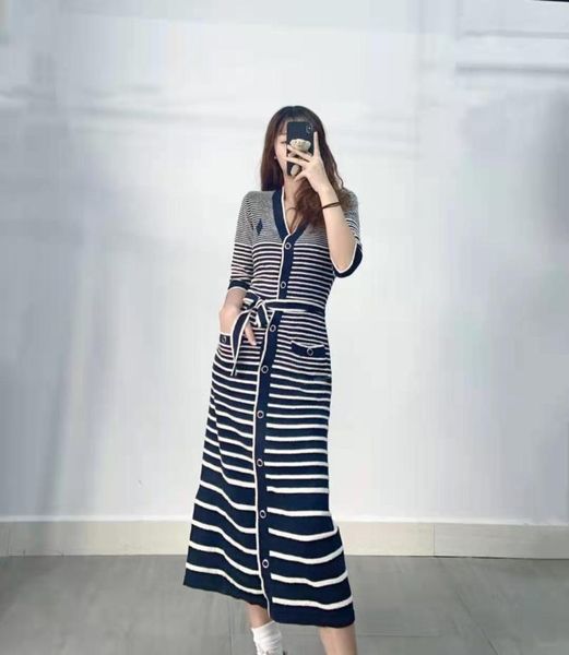 two piece dress french family spring / summer 2021 v-neck black and white stripe knitted medium length 3 4 sleeve
two piece dress french family spring / summer 2021 v-neck black and white stripe knitted medium length 3 4 sleeve