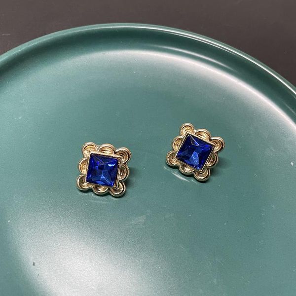 stud srcoi european style blue square rhinestone earrings studs female geometric wave around crystal party for women gifts, Golden;silver
stud srcoi european style blue square rhinestone earrings studs female geometric wave around crystal party for women gifts, Golden;silver