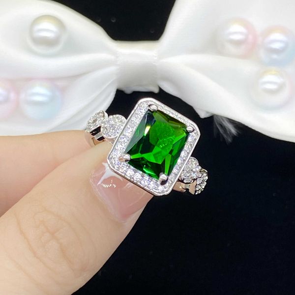 new fashion temperament rectangular simulated emerald tourmaline open ring women's set zircon ring, Golden;silver
new fashion temperament rectangular simulated emerald tourmaline open ring women's set zircon ring, Golden;silver
