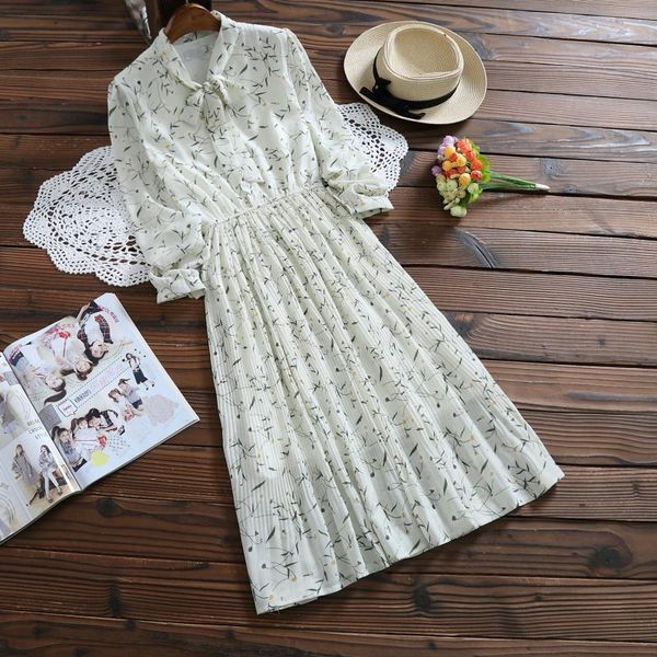 casual dresses 2021 spring summer women floral printed dress stand collar full sleeve female vestidos chiffon elegant sf632, Black;gray
casual dresses 2021 spring summer women floral printed dress stand collar full sleeve female vestidos chiffon elegant sf632, Black;gray