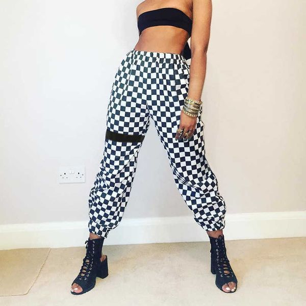 plaid pants womens high waist checkered straight loose sweat pants fashion hip hop trousers pantalon femme streetwear sweatpants 210709, Black;white
plaid pants womens high waist checkered straight loose sweat pants fashion hip hop trousers pantalon femme streetwear sweatpants 210709, Black;white