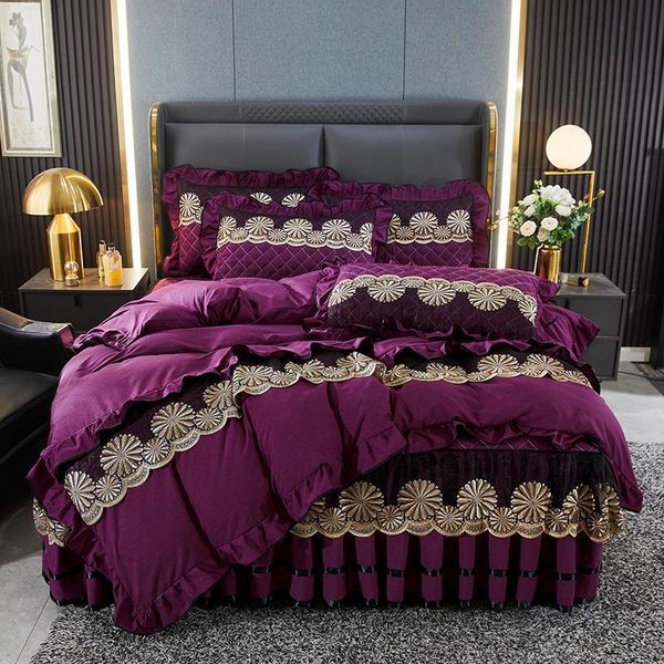 4pcs quilting with wool solid embroidery luxury bedding sets king size duvet cover set bed skirt pillowcase bedclothes
4pcs quilting with wool solid embroidery luxury bedding sets king size duvet cover set bed skirt pillowcase bedclothes