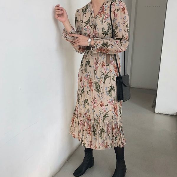 casual dresses dresses vintage v-neck women chiffon slim waist sashes a-line floral print female dress spring ruched vestidos femme yuy9, Black;gray
casual dresses dresses vintage v-neck women chiffon slim waist sashes a-line floral print female dress spring ruched vestidos femme yuy9, Black;gray