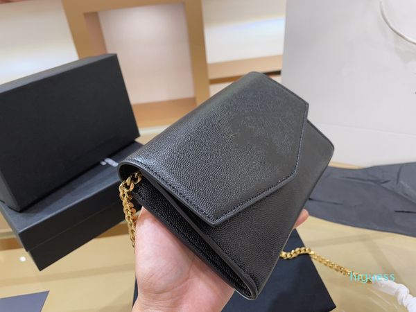 designer- women bags fashion shoulder bags ladies diagonal bag clutch bag metal chain strap handbags
designer- women bags fashion shoulder bags ladies diagonal bag clutch bag metal chain strap handbags