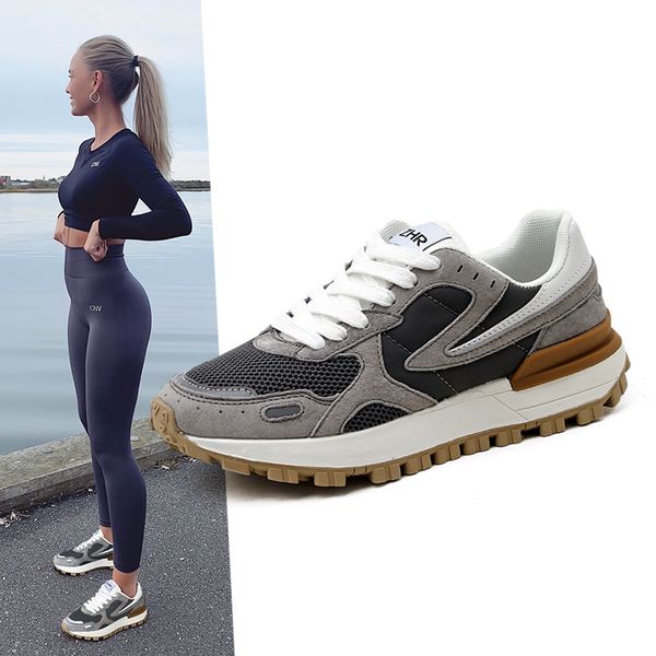 dress shoes casual retro sneakers women sport fashion tennis runnig trainers platform vulcanized luxury brand designers lbxb, Black
dress shoes casual retro sneakers women sport fashion tennis runnig trainers platform vulcanized luxury brand designers lbxb, Black