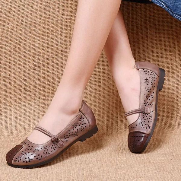 sandals the first layer cowhide hollow flat shoes women's retro ethnic style inside and outside leather spring summer middle-aged, Black
sandals the first layer cowhide hollow flat shoes women's retro ethnic style inside and outside leather spring summer middle-aged, Black