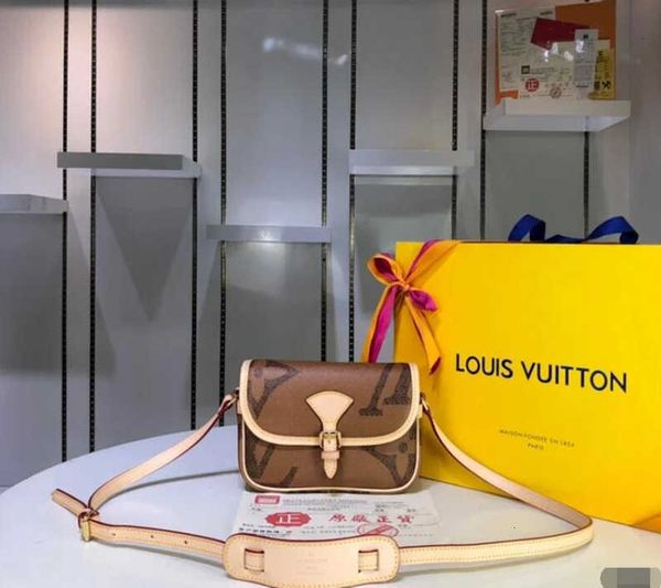 designer luxury m42251 spring and summer new style shoulder bag handbags iconic handles shoulder bags totes cross body brand bag clutche
designer luxury m42251 spring and summer new style shoulder bag handbags iconic handles shoulder bags totes cross body brand bag clutche
