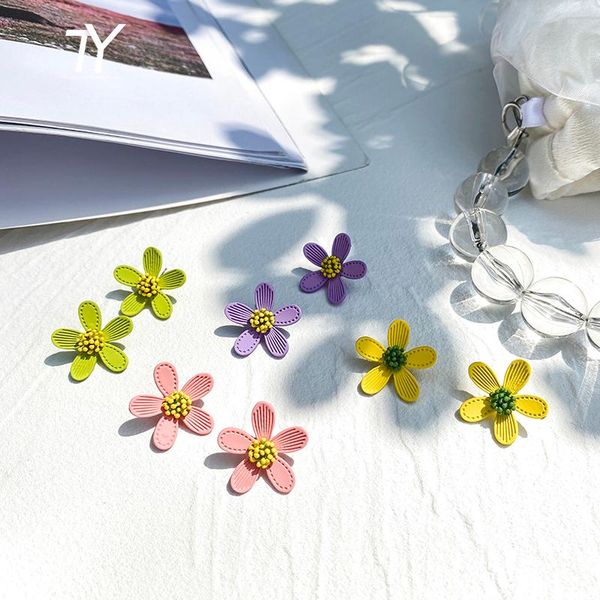 stud summer beach fresh romantic flower earrings korean fashion jewelry wedding party girl's unusual, Golden;silver
stud summer beach fresh romantic flower earrings korean fashion jewelry wedding party girl's unusual, Golden;silver
