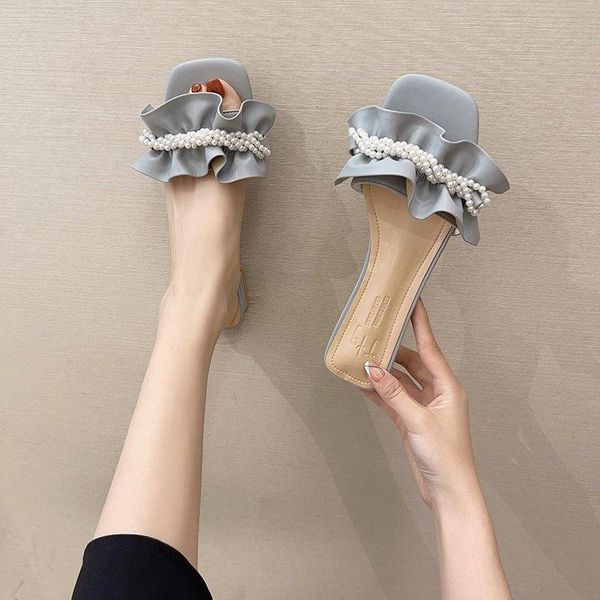 slipper 2021 summer girls square open toe pleated pearl low heel sandals, Black;grey
slipper 2021 summer girls square open toe pleated pearl low heel sandals, Black;grey